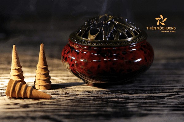 Đốt trầm hương trong phòng ngủ